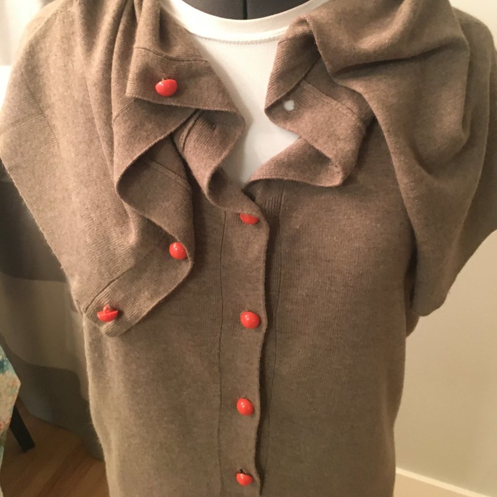 NÜMPH - Turtle Sweater - Picture 2 of 12